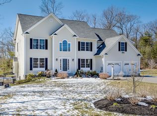 5 Jacob Rd, Windham, NH 03087