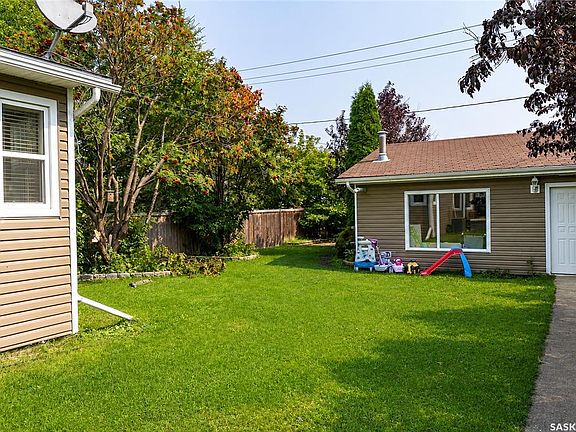 3rd image of 608 2nd AVENUE