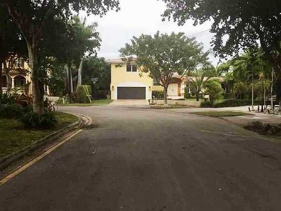 3rd image of 12943 Ixora Cir