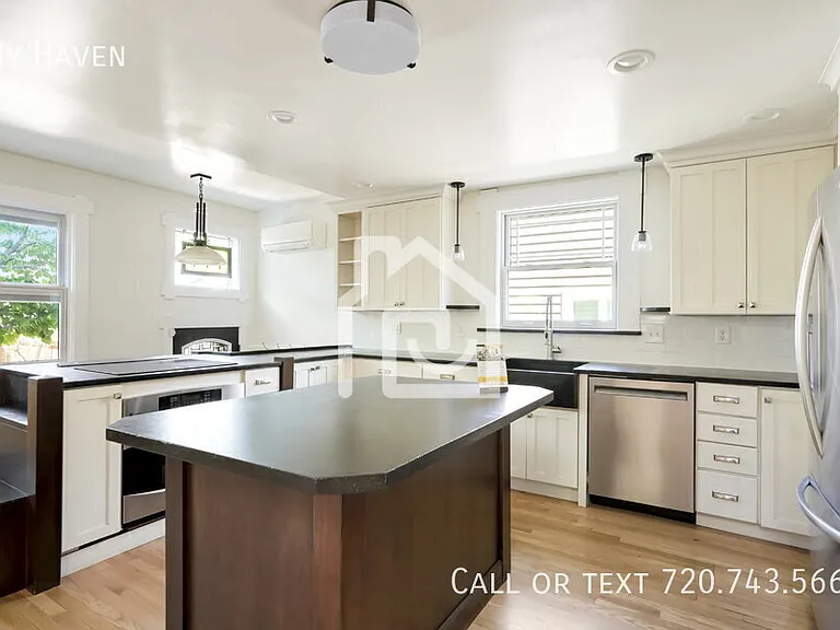 1121 S Williams St — Photo 11
