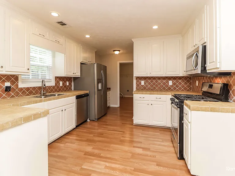 1387 Bramlett Forest Ct — Photo 3
