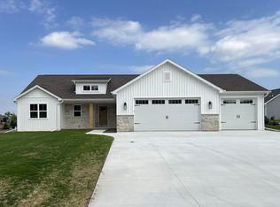 2195 Softwind Rd, Neenah, WI 54956