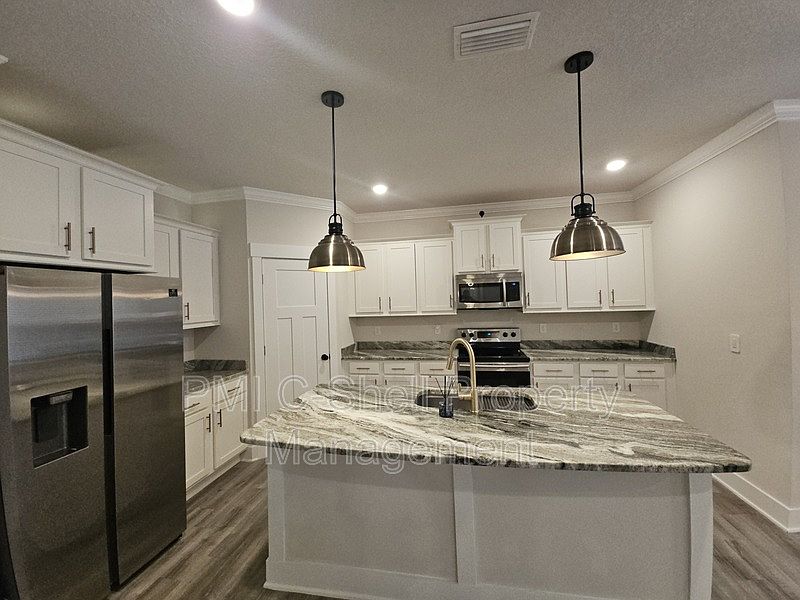 1st image of 6047 Twenty One Oaks Dr