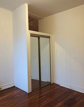3rd image of 525 W Girard Ave