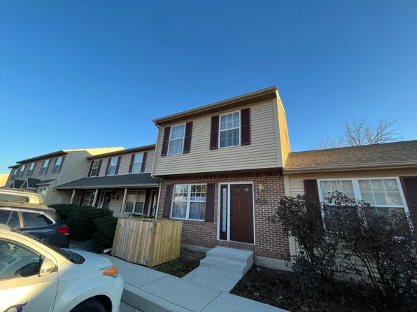 1004 Rebecca St, Carlisle, PA 17013