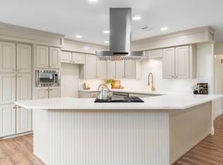 2212 Mountainview Dr, Hurst, TX 76054
