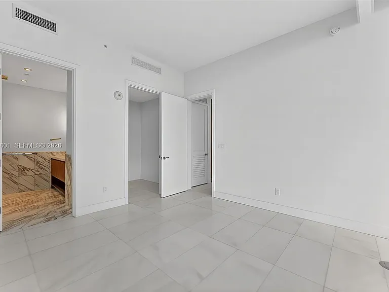 175 SE 25th Rd #604 — Photo 12