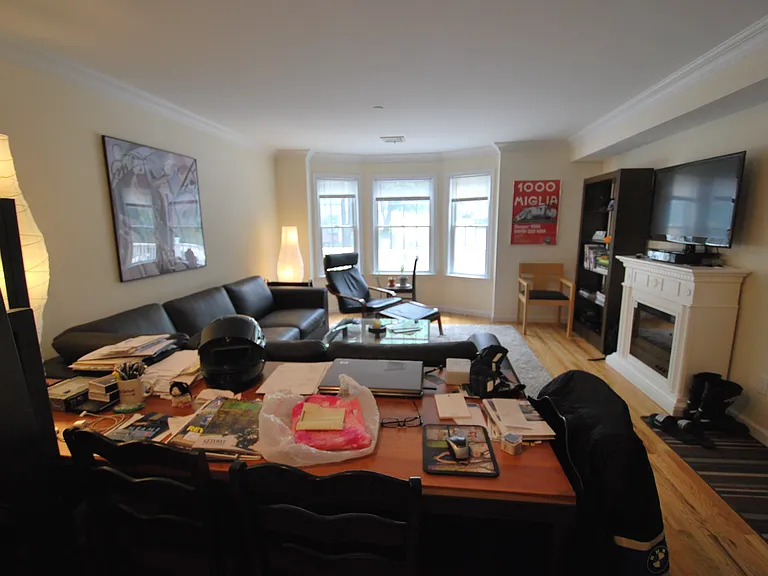 218 Main St #102 — Photo 12