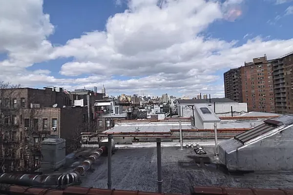 Rented by CNC-Assets | media 12