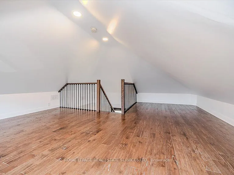 97 Glenmorris St — Photo 30
