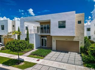 10067 NW 75th Ter, Doral, FL 33178