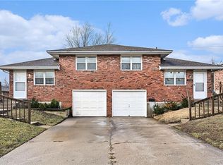 1536/1538 S Baker Cir, Independence, MO 64050