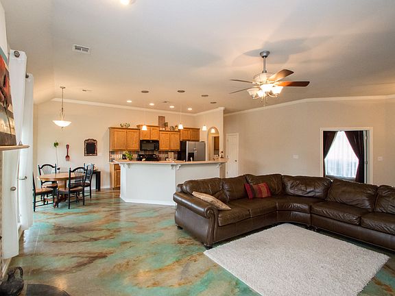 5th image of 8117 Vintage Trace Dr
