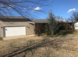 828 Sherwood Rd, Eufaula, OK 74432