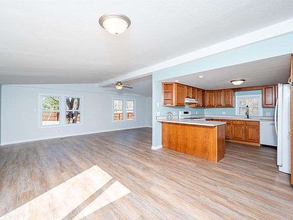 2nd image of 1039 W Wackerly Rd