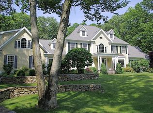 16 Azalea Ln, Wilton, CT 06897