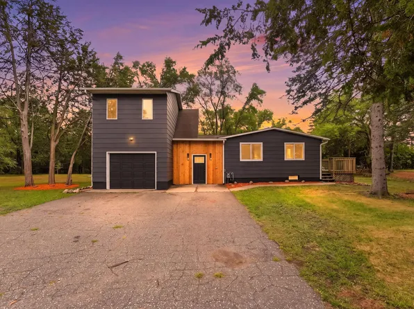 920 Spring St, Clearwater, MN 55320