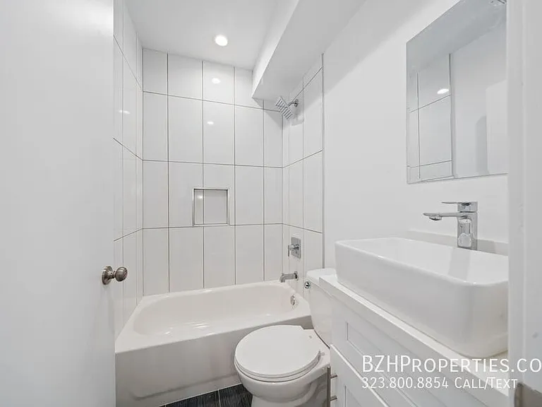6336 Beck Ave #2 — Photo 18