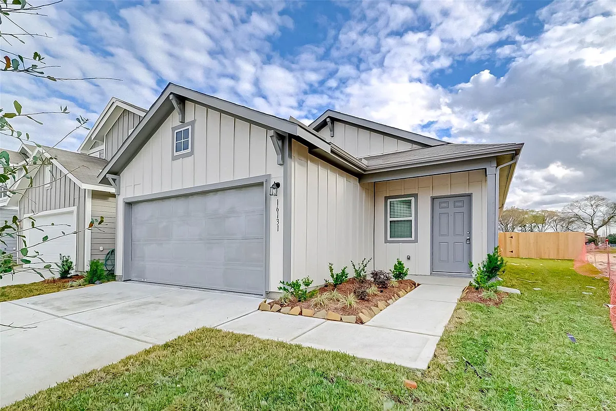 Building Photo - 16131 Kingfield Hvn