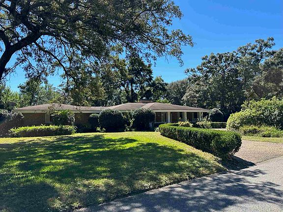 2nd image of 217 Northcliff Dr