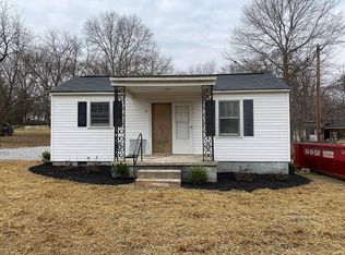 40 Spring St, Pelzer, SC 29669