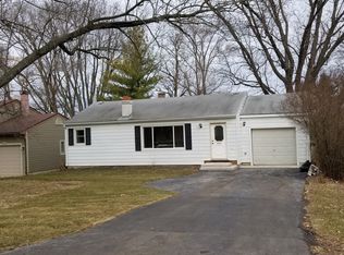 8922 Acorn Path, Wonder Lake, IL 60097