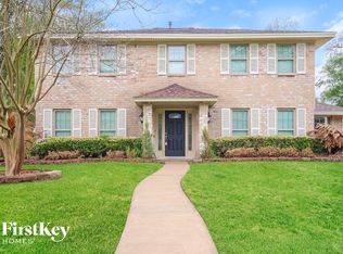 7207 Ridge Oak Dr, Houston, TX 77088