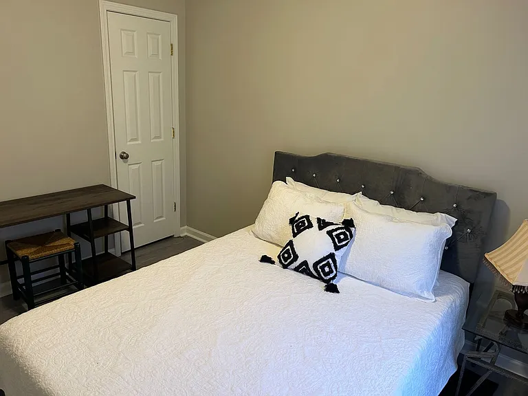 907 Rucker Cliff Dr — Photo 13