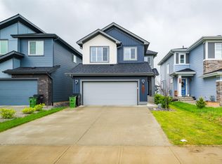 2742 Collins Cres SW, Edmonton, AB T6W3X4