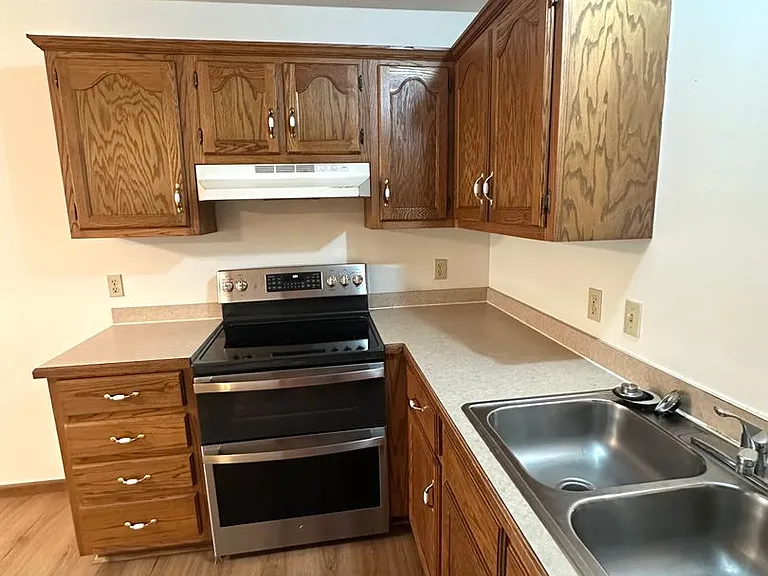 3115 W Raynell St — Photo 8