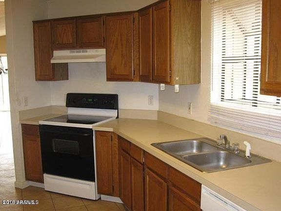 5th image of 10023 N 66th Dr
