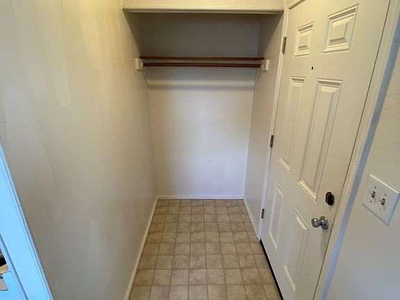 3rd image of 2403 Eureka St #4W-04
