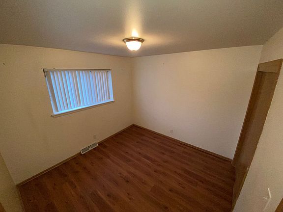 4th image of 3001 E Adams Ave #8