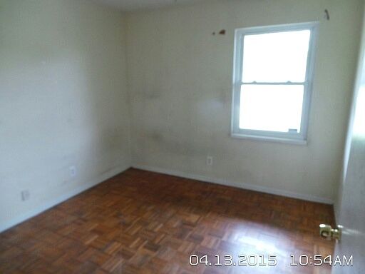 4th image of 109 Fisher Ave