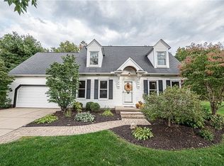 9638 Brayes Manor Dr, Mentor, OH 44060