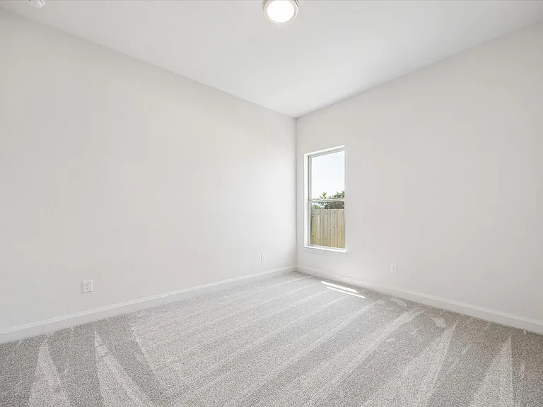 308 Legacy Point Dr — Photo 5