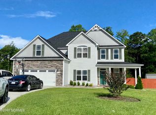 405 Olde Sail Ct, Sneads Ferry, NC 28460