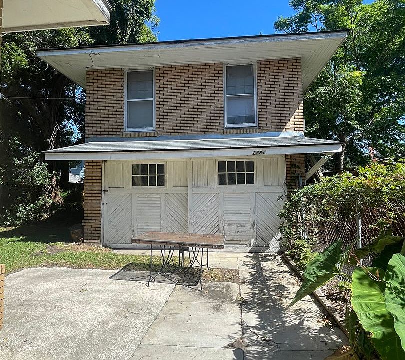 1st image of 2581 Herschel St
