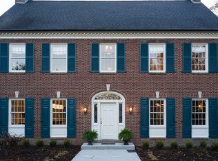 60 Woodward Ln SE, Grand Rapids, MI 49506