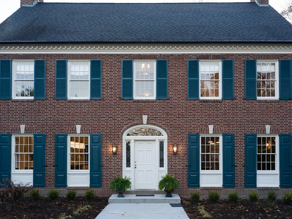 60 Woodward Ln SE, Grand Rapids, MI 49506