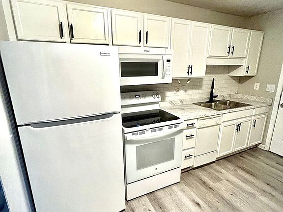 5th image of 7569 Faraday Pl #7570-C