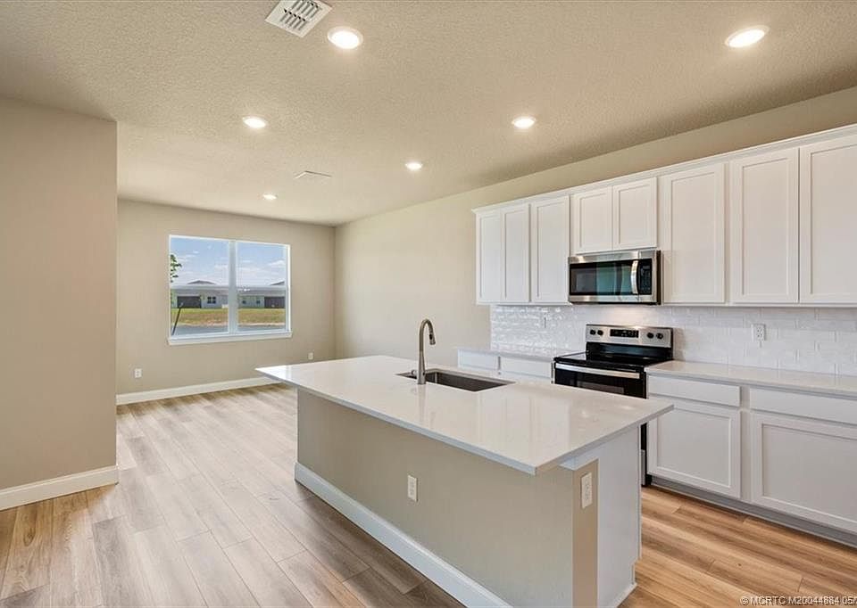 1st image of 6367 NW Sweetwood Dr