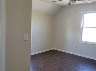 721 Washington St #2, Waukegan, IL 60085