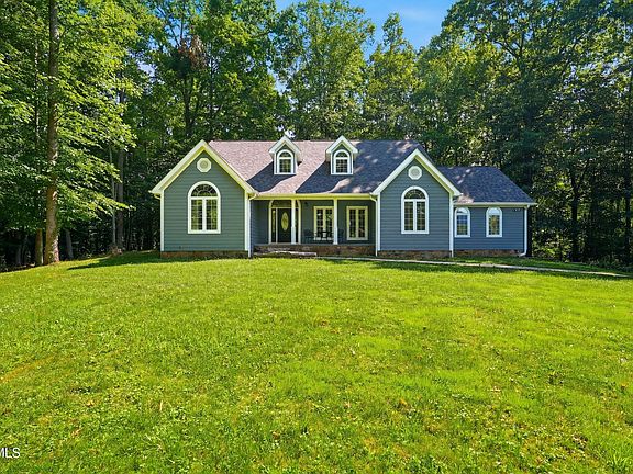 2nd image of 4714 Powell Valley Rd
