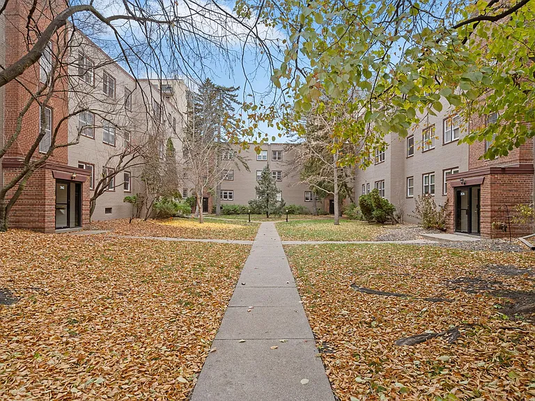 3142 W Bde Maka Ska Blvd #108 — Photo 13