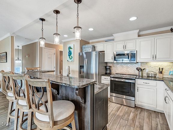 3rd image of 17806 Front Beach Rd