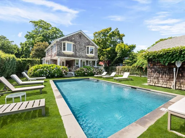 (undisclosed Address), Southampton, NY 11968