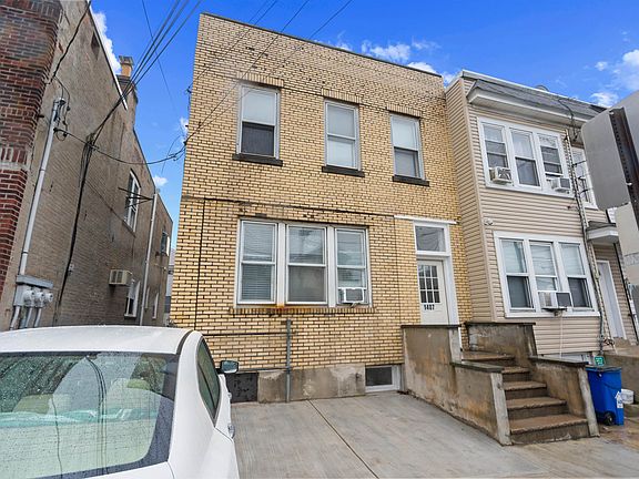 2nd image of 1407 43rd St