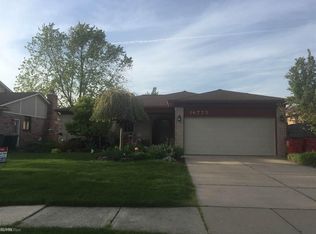 16775 Porta Marina Dr, Macomb, MI 48044
