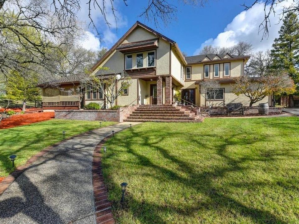 1st image of 13575 Moss Rock Dr